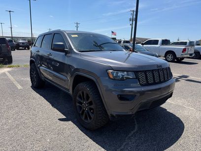 Used 2018 Jeep Grand Cherokee Altitude