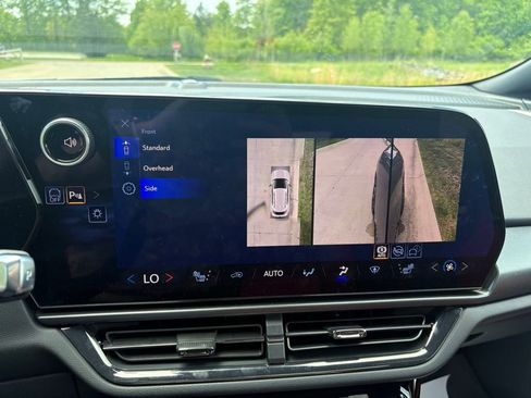New 2026 Chevrolet Equinox EV RS AWD/4WD image 30