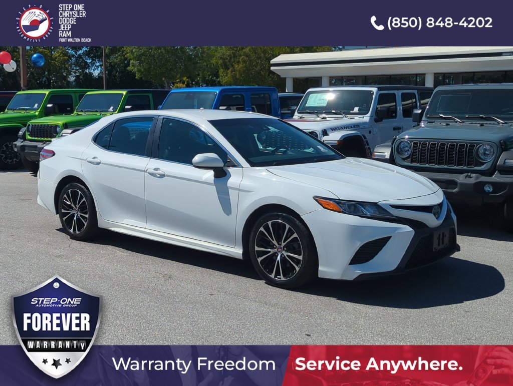 Used 2018 Toyota Camry SE FWD image 8