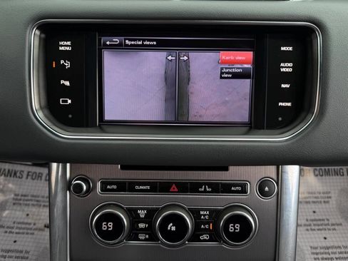 Used 2014 Land Rover Range Rover Sport HSE image 19