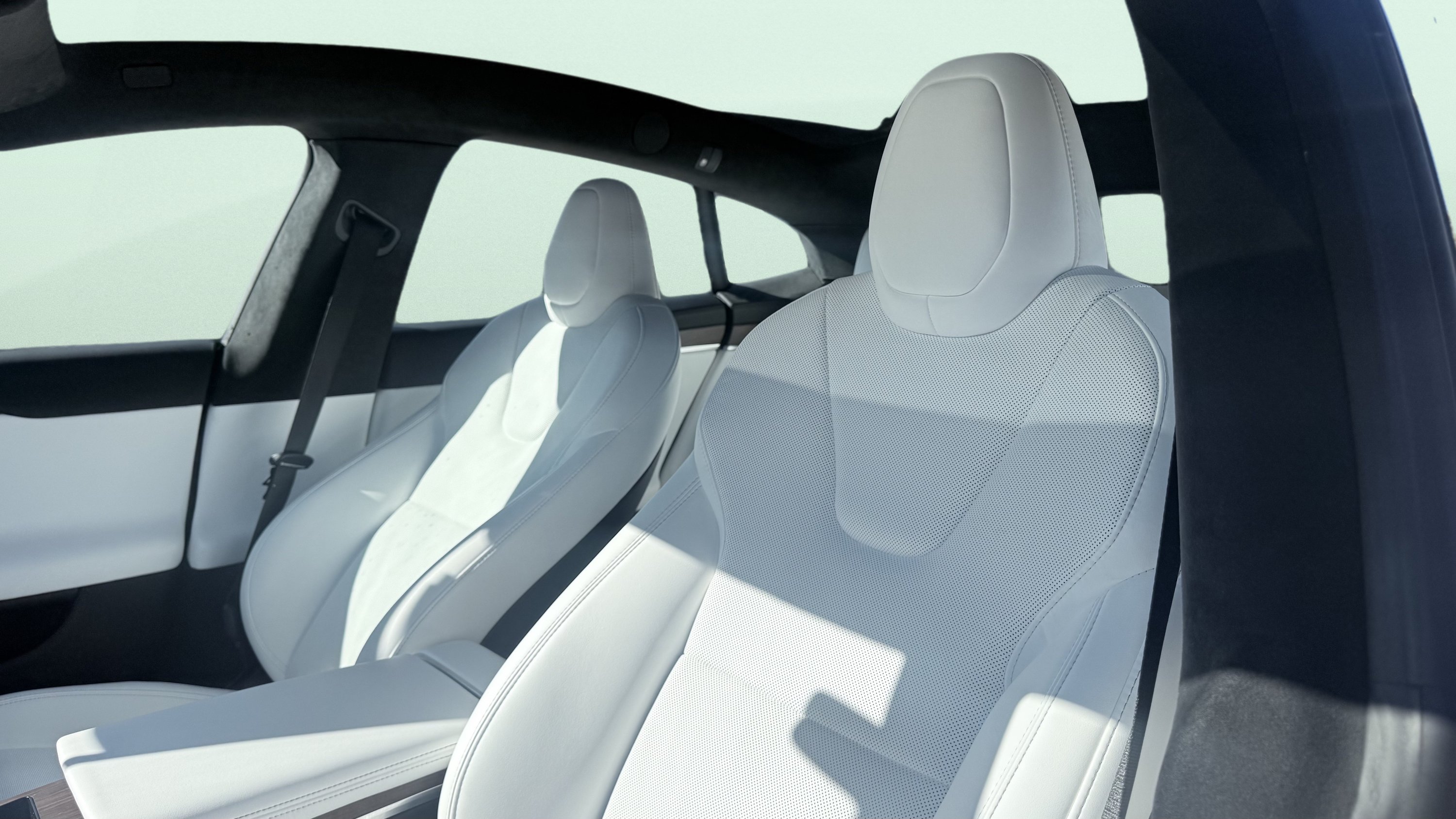 Used 2023 Tesla Model S AWD/4WD image 25
