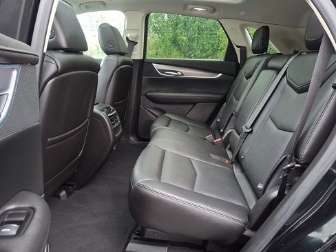 Used 2019 Cadillac XT5 Luxury AWD/4WD image 10
