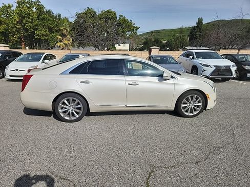 Used 2013 Cadillac XTS Premium image 6