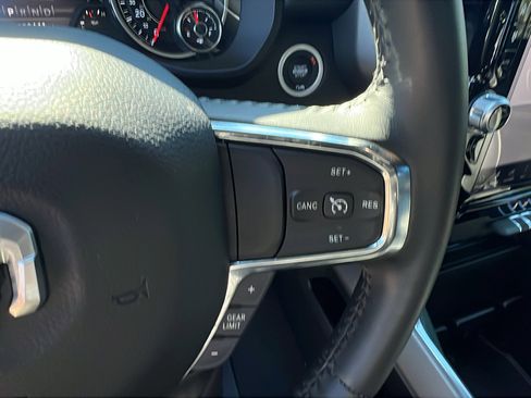 Used 2024 RAM 1500 Laramie image 27