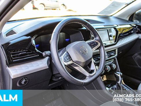 Used 2024 Volkswagen Taos S image 33