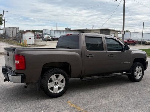 Used 2007 Chevrolet Silverado 1500 LTZ w/ Safety Package AWD/4WD image 5