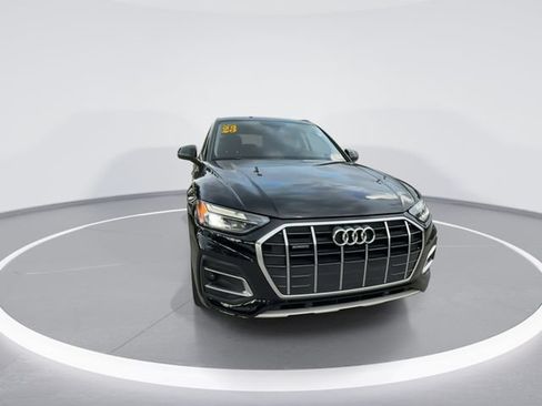 Used 2023 Audi Q5 2.0T Premium w/ Convenience Package AWD/4WD image 2