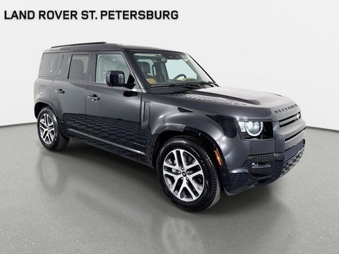 Certified 2024 Land Rover Defender 110 X-Dynamic SE AWD/4WD image 3