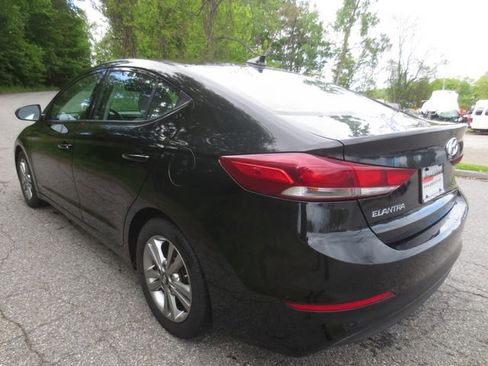Used 2018 Hyundai Elantra Value Edition FWD image 5