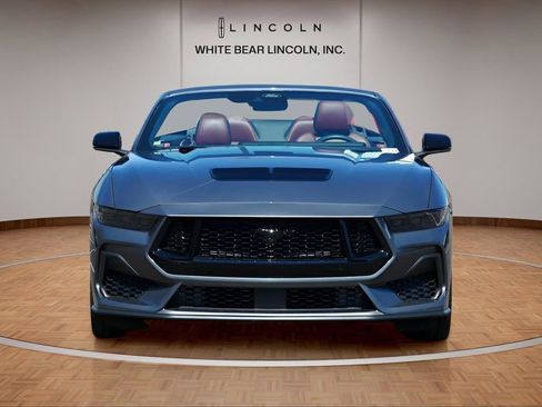Used 2025 Ford Mustang GT Premium RWD image 2