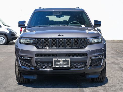 New 2025 Jeep Grand Cherokee L Limited w/ Luxury Tech Group II image 2