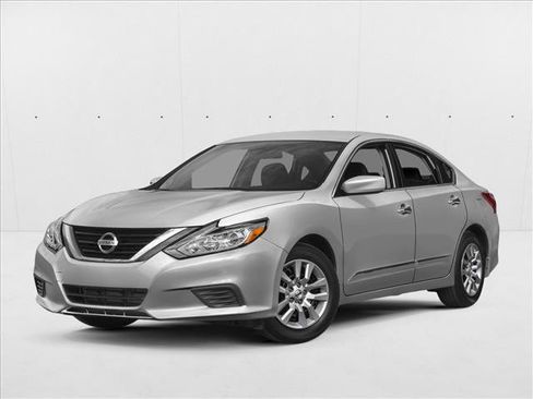 Used 2017 Nissan Altima 2.5 S w/ Power Driver Seat Package FWD image 1