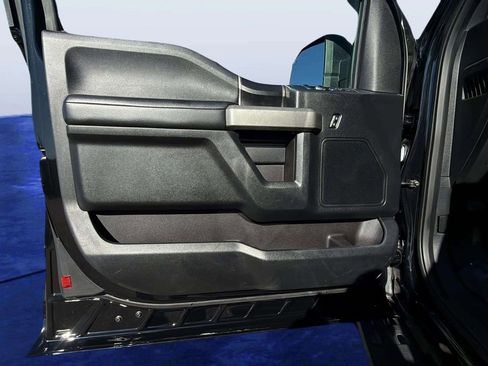 Used 2018 Ford F150 Raptor w/ Equipment Group 801A Mid image 18