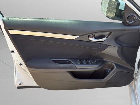 Used 2020 Honda Civic EX image 11