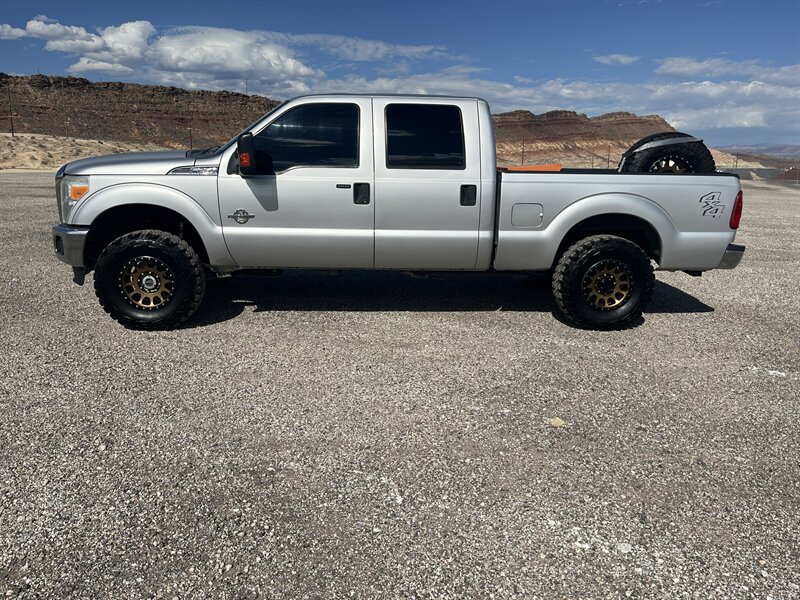 Used 2014 Ford F250 XLT w/ XLT Interior Package AWD/4WD image 5
