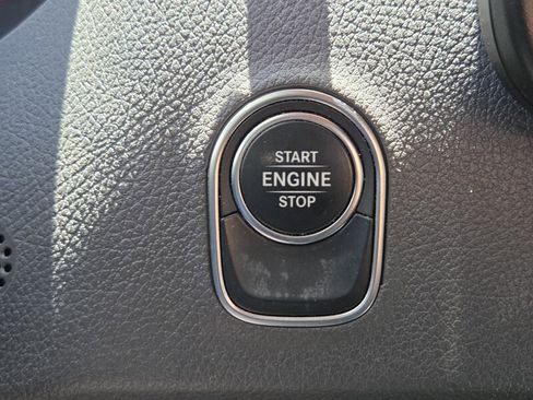 Used 2024 Mercedes-Benz Sprinter 2500 image 30