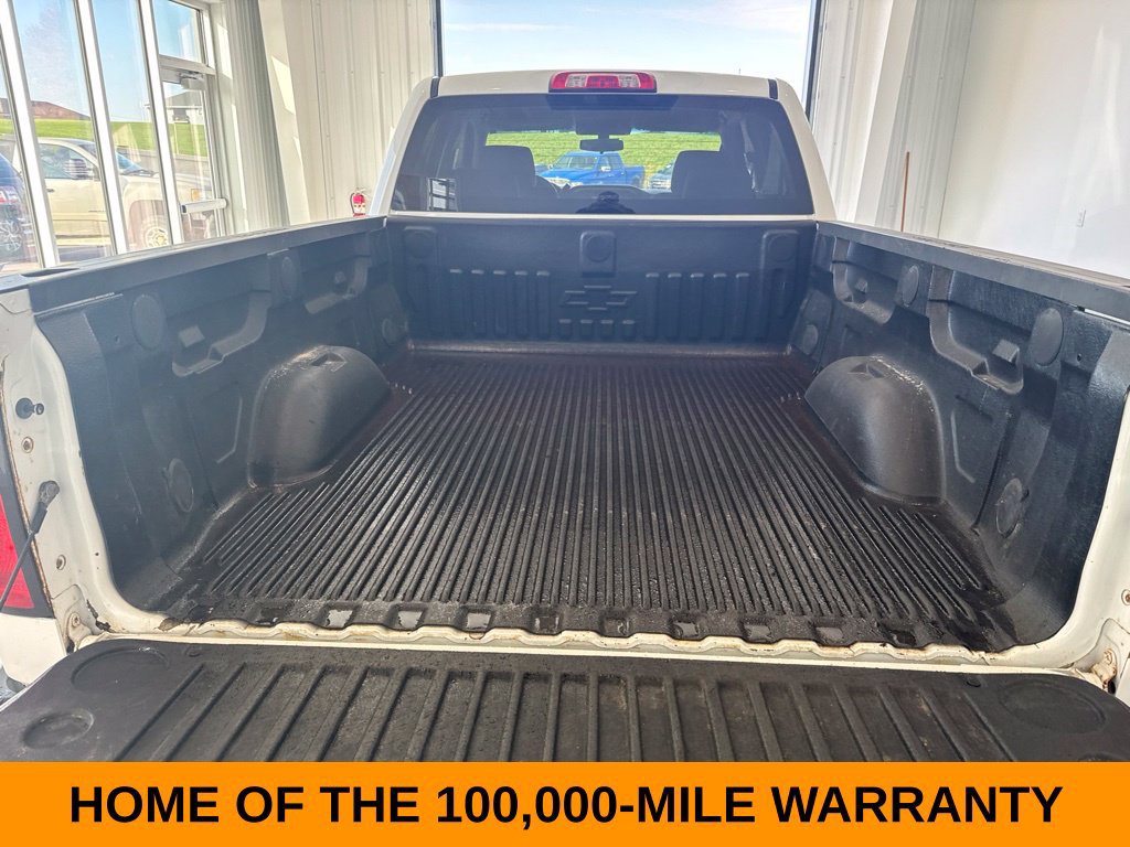 Used 2017 Chevrolet Silverado 1500 Custom w/ Custom Convenience Package AWD/4WD image 18