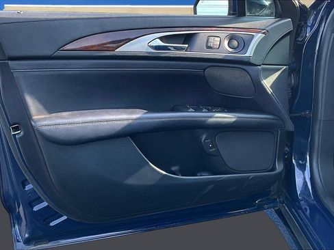 Used 2018 Lincoln MKZ Reserve FWD image 22