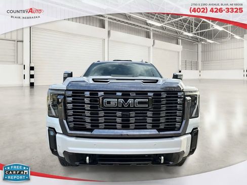 Used 2024 GMC Sierra 2500 Denali Ultimate w/ Max Trailering Package AWD/4WD image 7