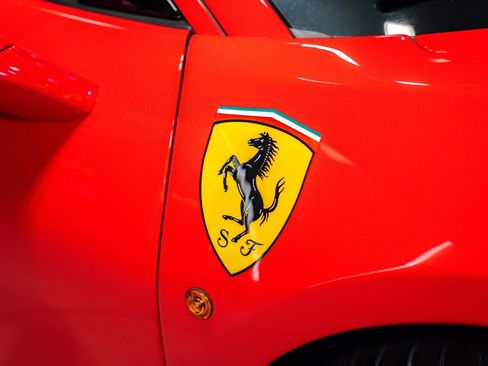 Used 2020 Ferrari 488 Pista Coupe image 21