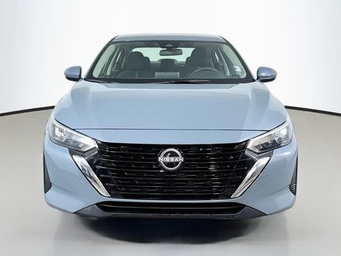 Used 2024 Nissan Sentra SV FWD image 2
