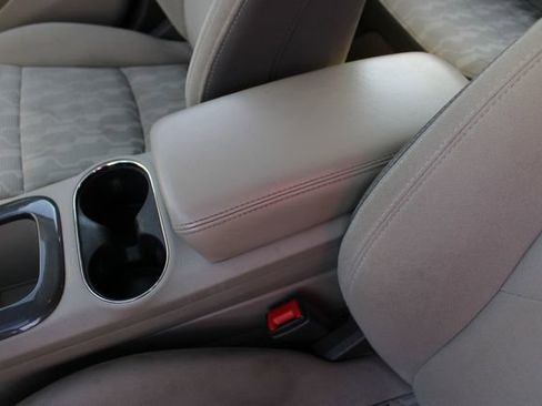 Used 2015 Chevrolet Volt FWD image 17