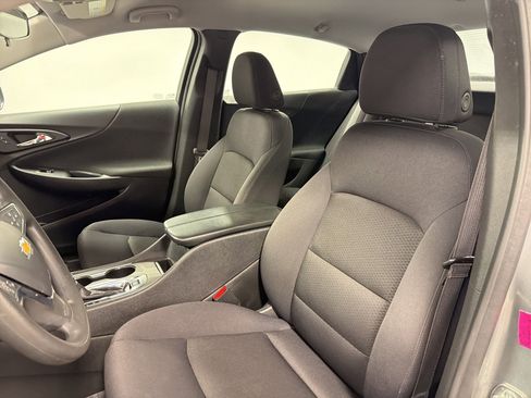 Used 2025 Chevrolet Malibu LT FWD image 22