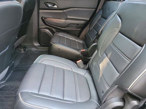 Used 2021 GMC Acadia Denali w/ Denali Technology Package image 8