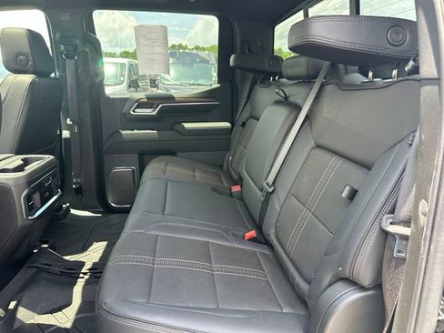 Used 2024 Chevrolet Silverado 1500 High Country w/ High Country Premium Package AWD/4WD image 22