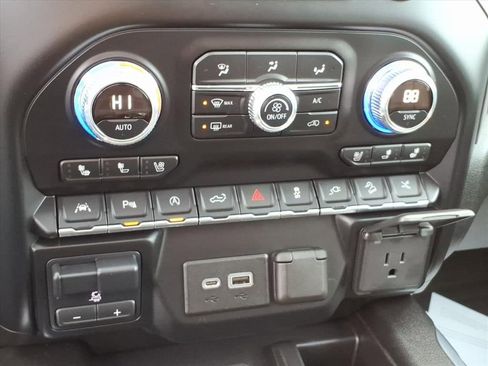 Used 2019 GMC Sierra 1500 Denali w/ Denali Ultimate Package image 22