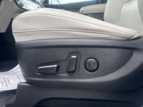 Used 2024 Kia Telluride S FWD image 13