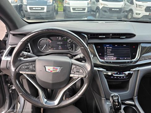 Used 2022 Cadillac XT6 Premium Luxury FWD image 26