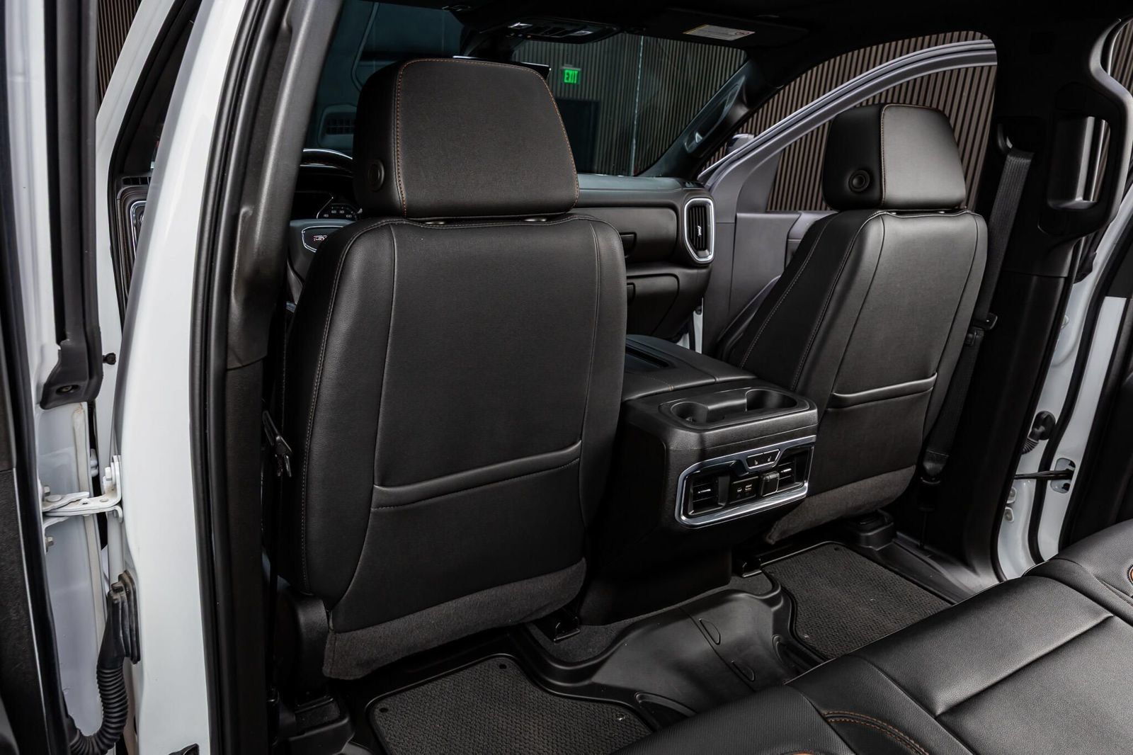Used 2021 GMC Sierra 2500 AT4 w/ AT4 Premium Plus Package AWD/4WD image 35