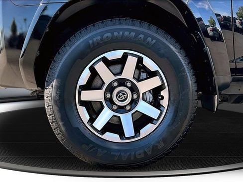 Used 2023 Toyota 4Runner TRD Off-Road Premium w/ Off Road Premium Plus Package image 33
