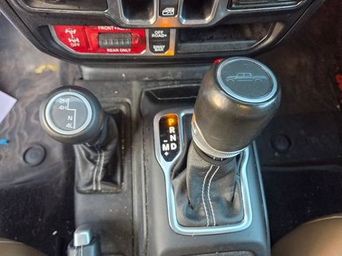 Used 2020 Jeep Gladiator Rubicon AWD/4WD image 8