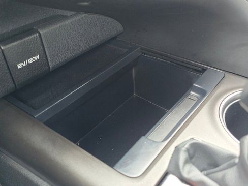 Used 2023 Toyota Camry SE image 38