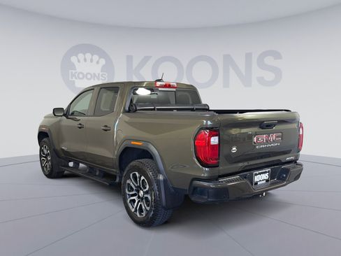 Used 2023 GMC Canyon AT4 w/ AT4 Premium Package AWD/4WD image 4