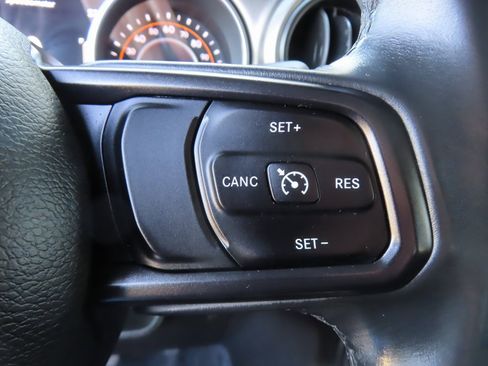 Used 2018 Jeep Wrangler Unlimited Sport S image 21