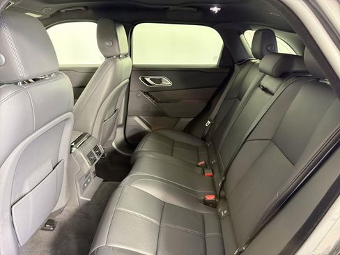 Certified 2025 Land Rover Range Rover Velar Dynamic SE image 27