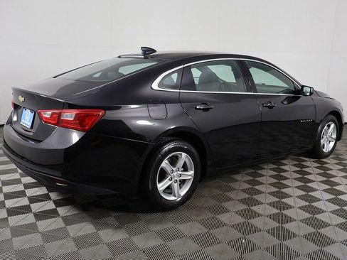 Used 2025 Chevrolet Malibu LS image 7