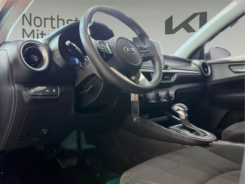 Used 2021 Kia Forte LXS FWD image 10