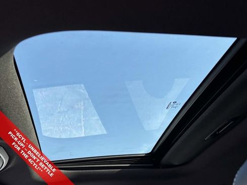 New 2025 Jeep Grand Cherokee L Altitude image 4