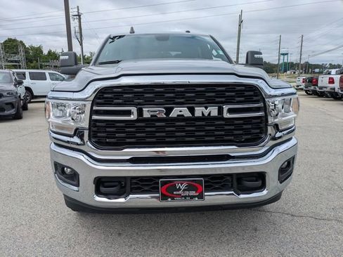 Used 2024 RAM 3500 Big Horn AWD/4WD image 9