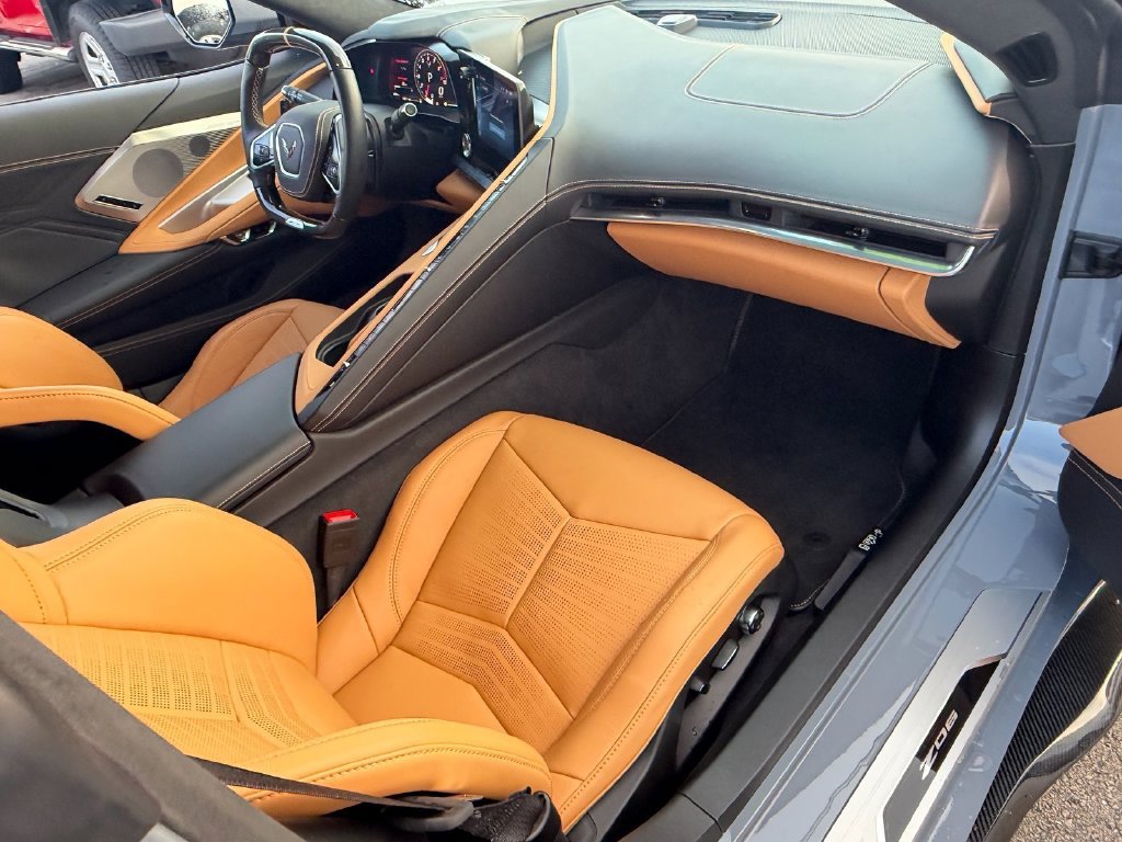 Used 2024 Chevrolet Corvette Z06 RWD image 15