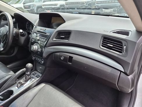 Used 2015 Acura ILX w/ Technology Package FWD image 38