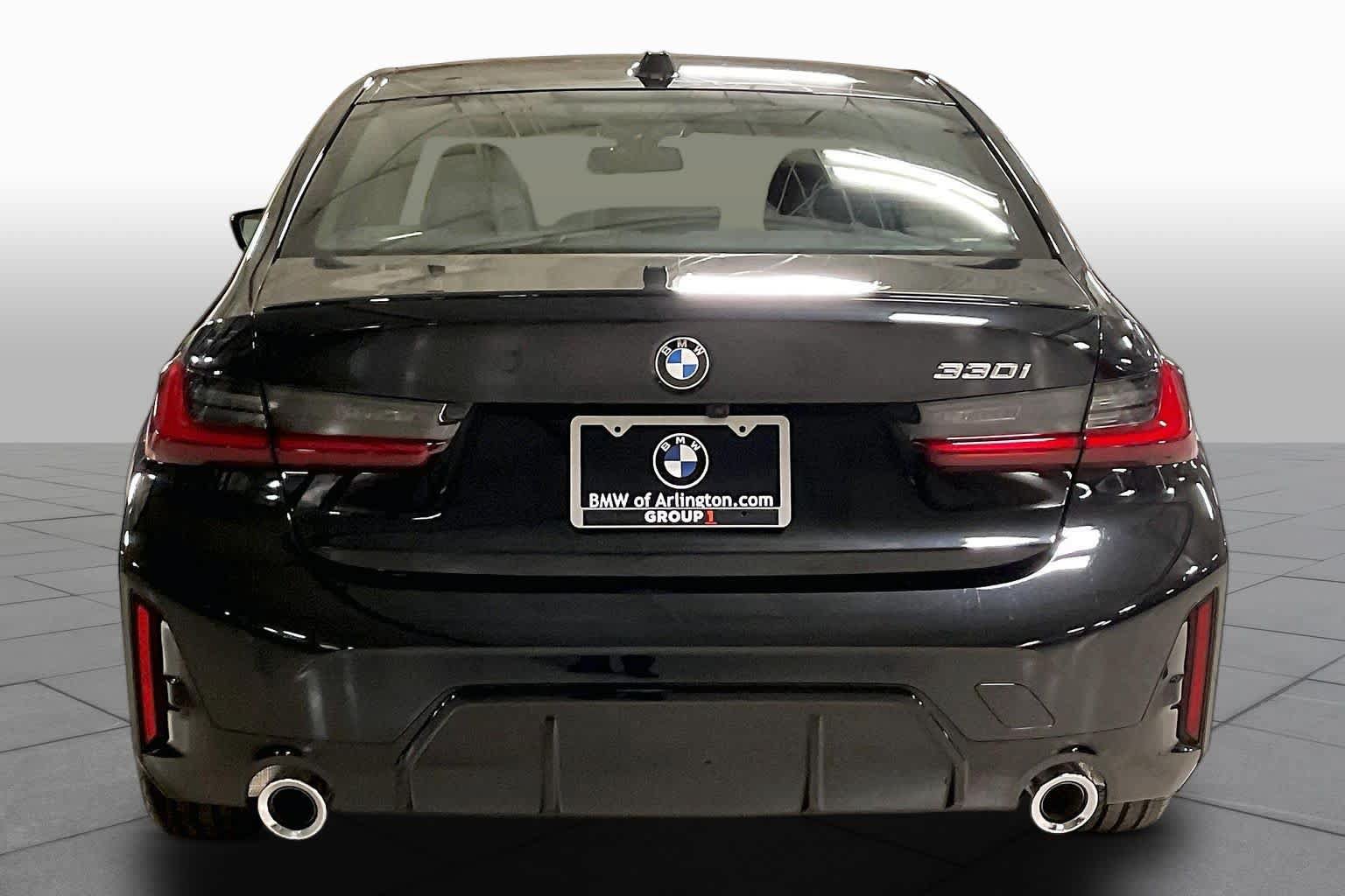 Used 2026 BMW 330i Sedan w/ M Sport Package RWD image 4