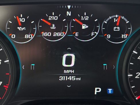 Used 2018 Chevrolet Camaro SS RWD image 26