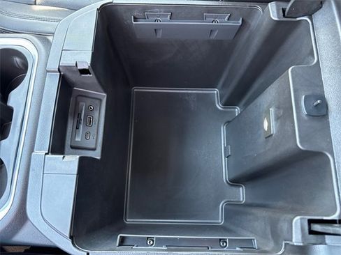 Used 2022 Chevrolet Silverado 3500 High Country image 26