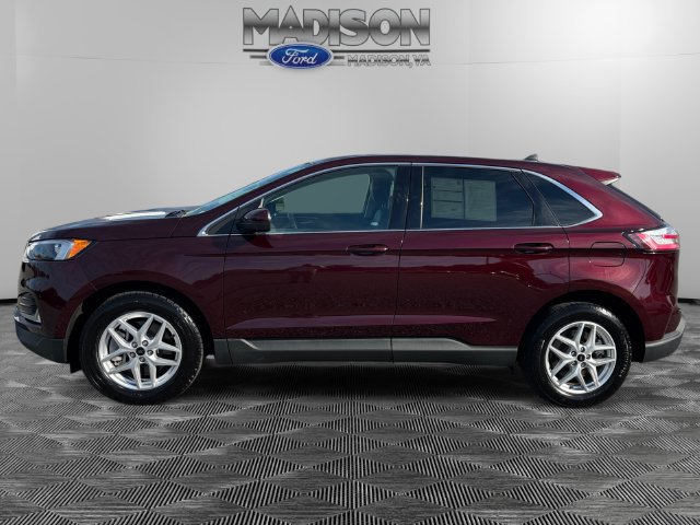 Certified 2024 Ford Edge SEL w/ Convenience Package AWD/4WD image 2