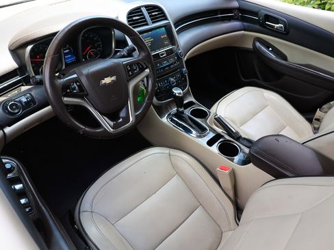 Used 2016 Chevrolet Malibu LTZ image 6